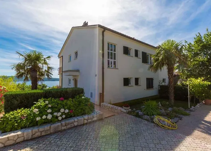 One-bedroom 30 *